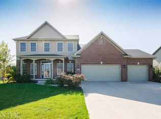 3905 Lay Ln, Bloomington, IL 61705