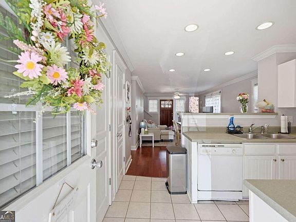 5th image of 1035 Barnett Shoals Rd APT 1032