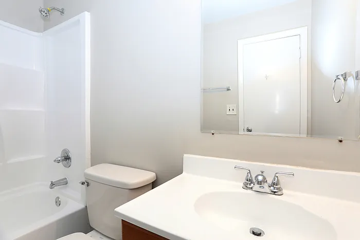 8 Lasonia Way — Photo 16