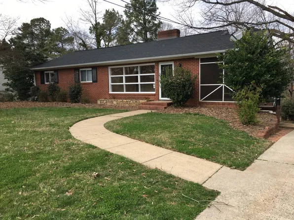 2709 Lullington Dr, Winston Salem, NC 27103
