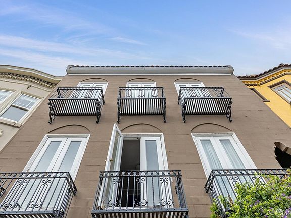 3rd image of 3425 Divisadero St