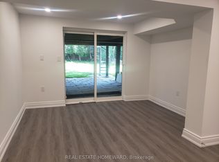 932 Elgin St, Newmarket, ON L3Y 3C1