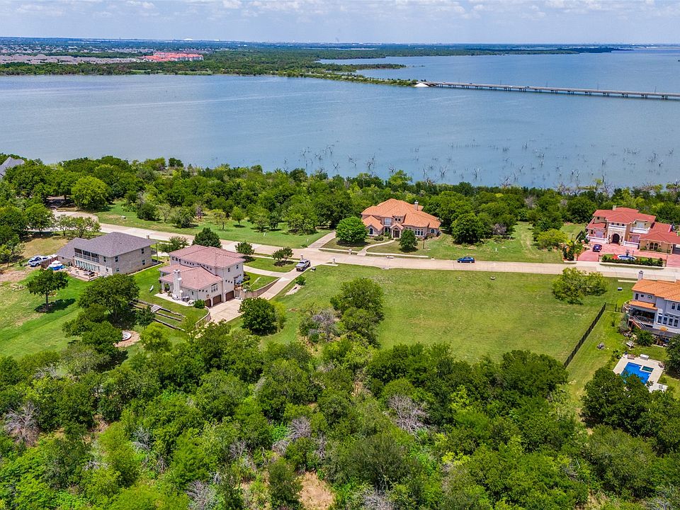 1st image of 1112 Mallard Pointe Dr