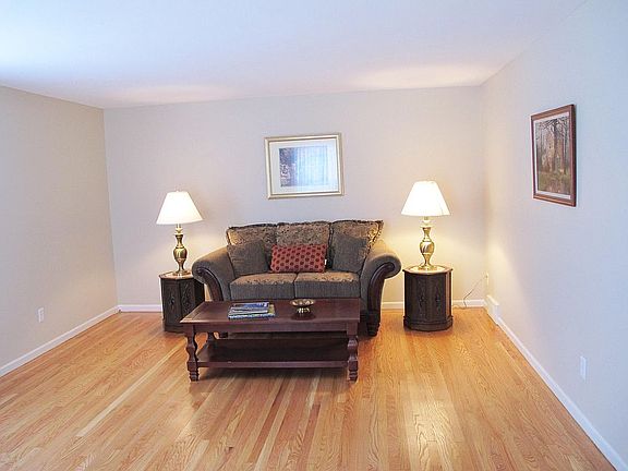 Spacious living room