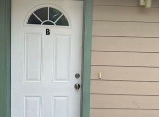 2136 NW North Hill Dr #B, Grants Pass, OR