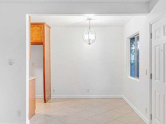 4th image of 5923 Carlton Way APT 4
