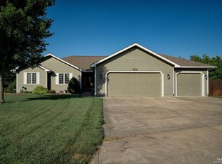 404 Dewey St, Solomon, KS 67480