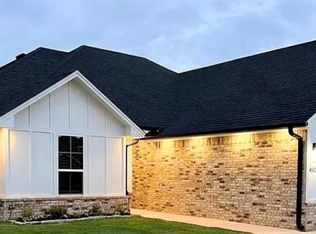 4520 Red Bird Rd, Shawnee, OK 74804