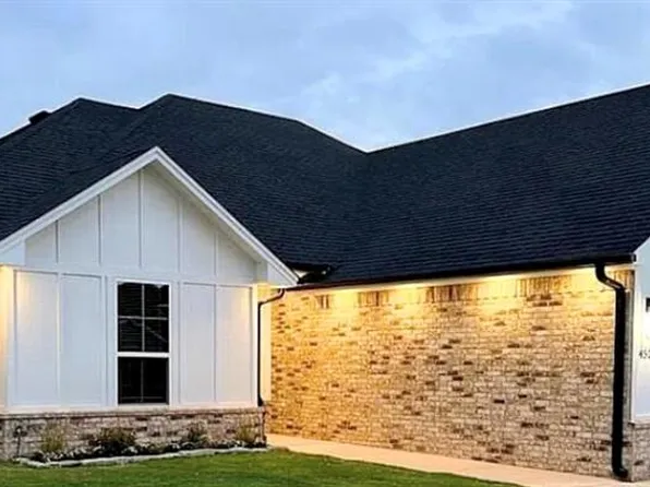 4520 Red Bird Rd, Shawnee, OK 74804