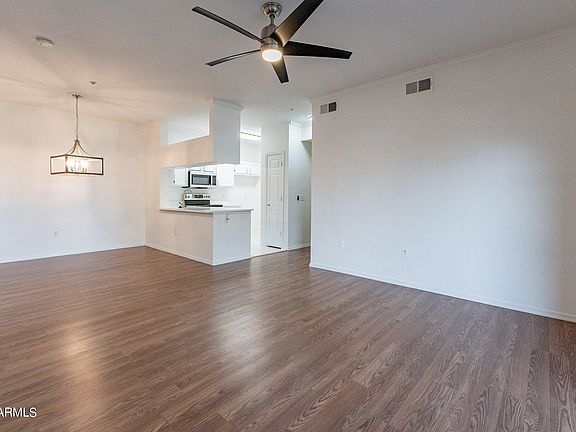 5th image of 5401 E VAN BUREN Street #1095