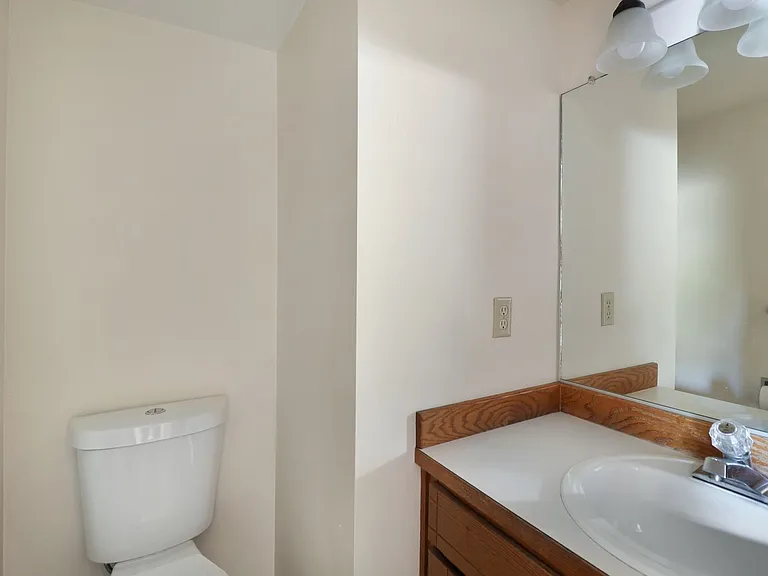 1025 SW Kaleeton Loop #2 — Photo 7