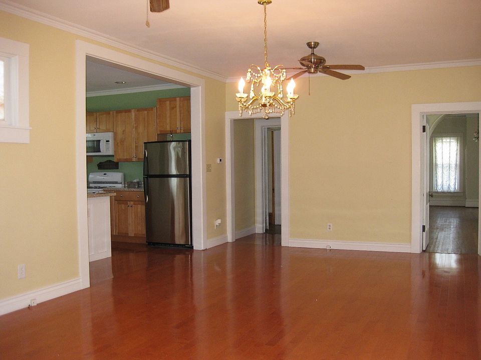 2nd image of 219 S Henderson St