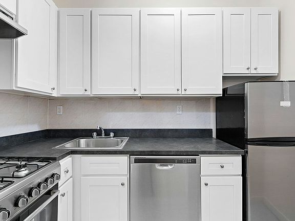 4th image of 534 E 88th St #3CD