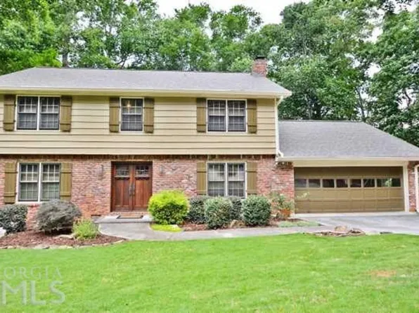 2892 Guinevere Dr, Atlanta, GA 30345