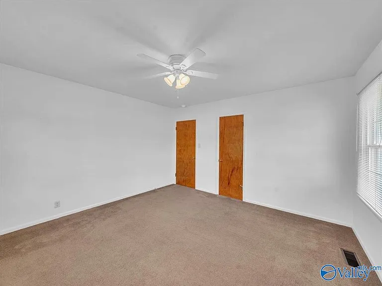 422 Karter St NW — Photo 16