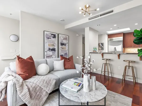 700 W E St Unit 512, San Diego, CA 92101