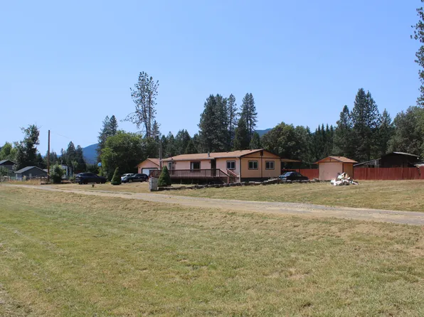 8349 E Evans Creek Rd, Rogue River, OR 97537