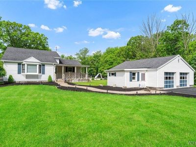 2350 Quaker Rd, Gasport, NY, 14067
