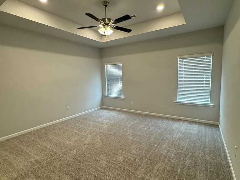 318 Cornstalk Cir — Photo 14