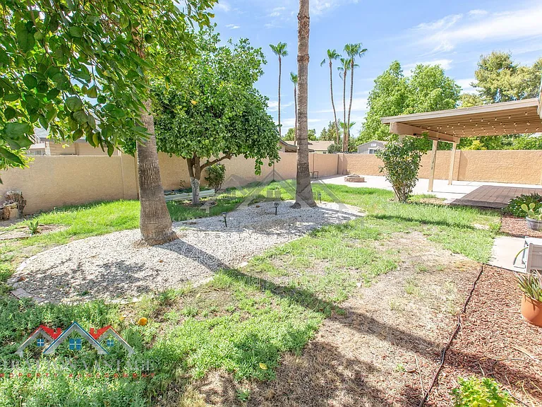 10700 E Hope Dr — Photo 46