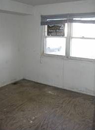 3rd image of 20105 Oak Ln