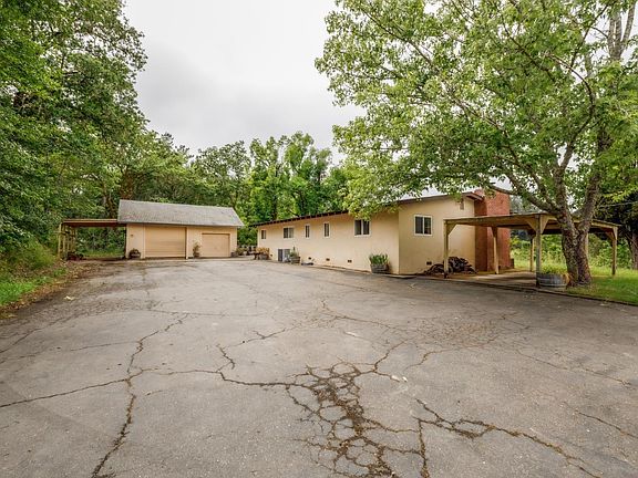 3rd image of 6680 Giovanetti Road