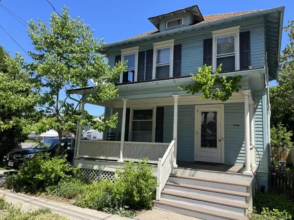 109 Sears St, Ithaca, NY 14850