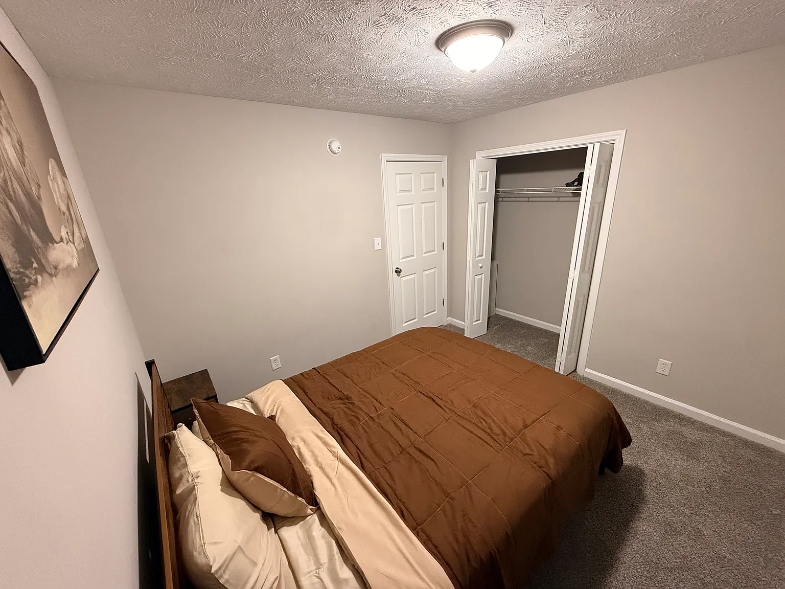 3 bed, 1860 sqft, $700 — Photo 3
