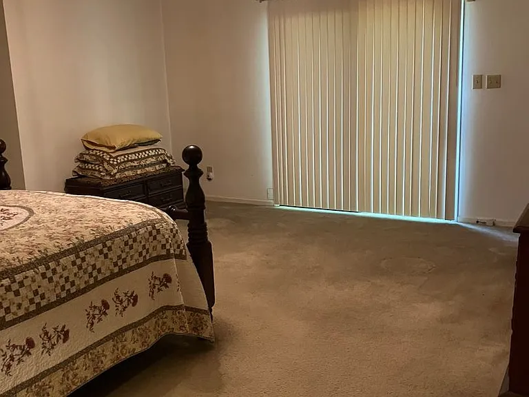 4852 Rosewell Dr — Photo 21