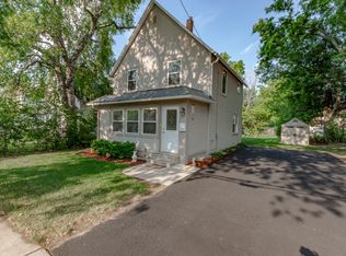 610 N 11th St, Dekalb, IL 60115