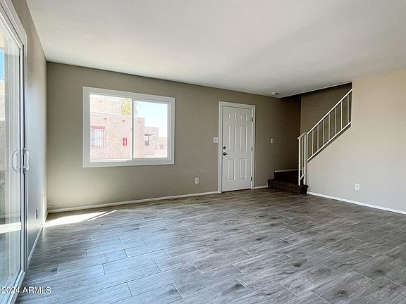 4th image of 1426 N 54TH Avenue