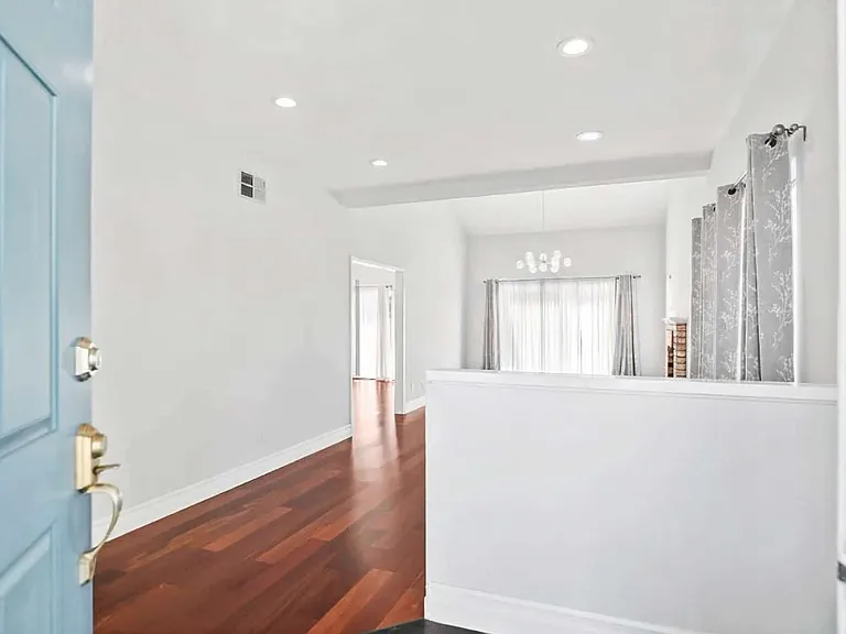 2930 Vista Creek Dr — Photo 3