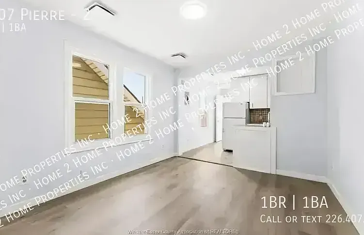 1107 Pierre Ave #2 — Photo 8