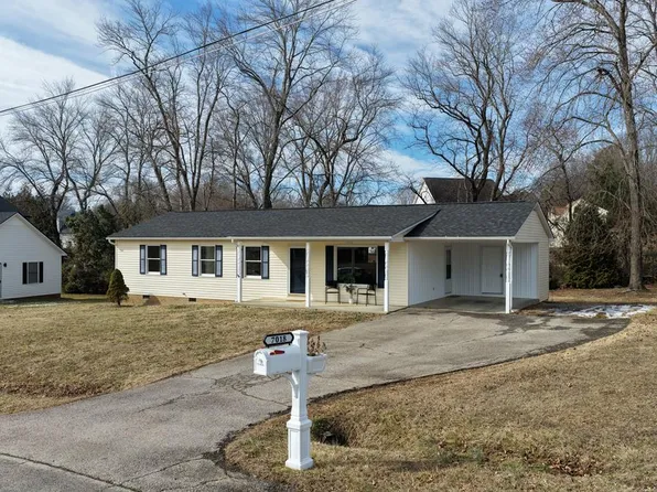 7018 Lakeview Ter, Danville, VA 24540