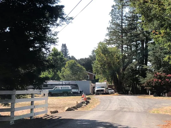 8157 Mill Station Rd, Sebastopol, CA 95472