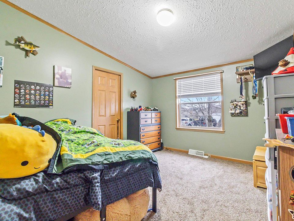 234 Christopher Stone Dr, photo 11