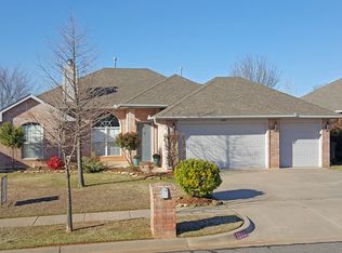 1209 Deer Run Dr, Norman, OK 73071