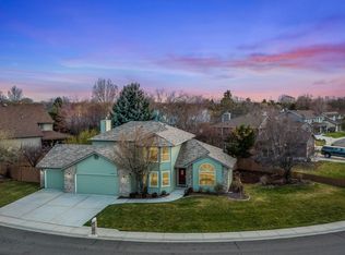 11043 W Edgehill Dr, Boise, ID 83709