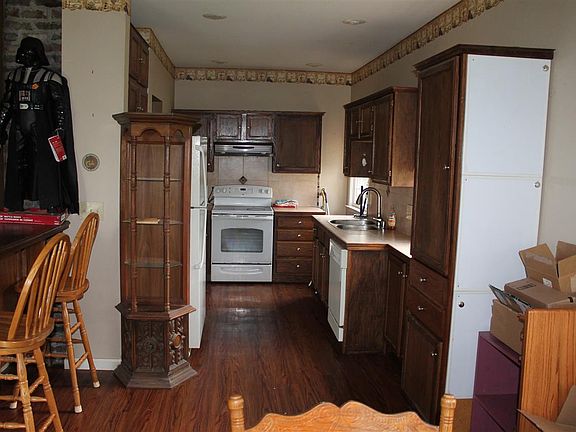 4th image of 6121 Clubhouse Dr