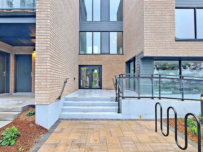 1 Falaise Rd #105 — Photo 2