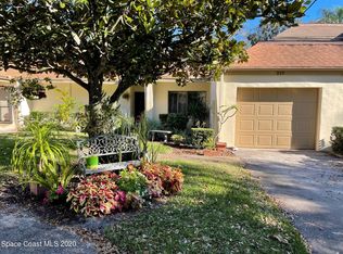 215 Country Club Dr, Melbourne, FL 32940
