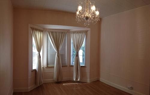 4th image of 725 Sanchez St
