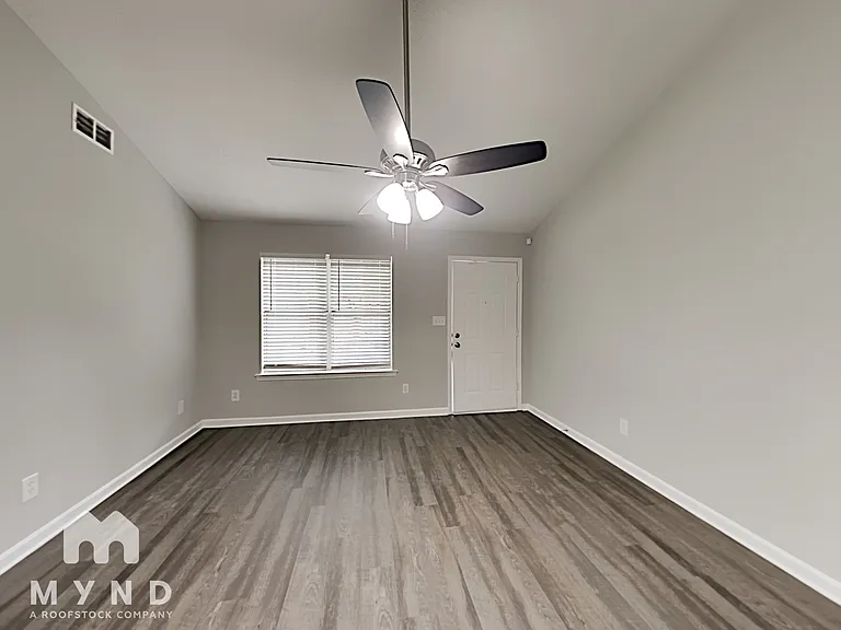 189 Peach Forest Pl — Photo 6