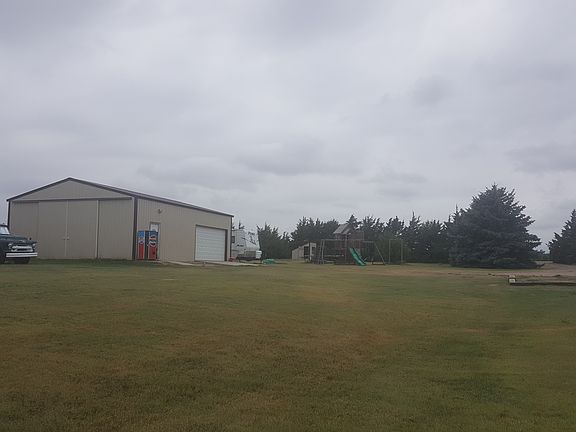4th image of 10007 Road W6