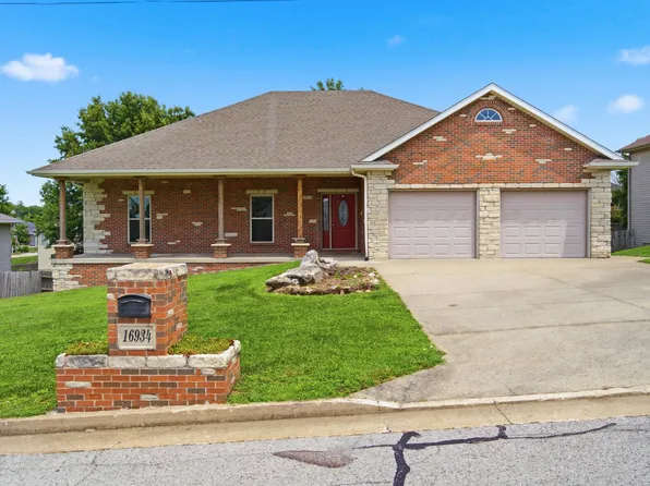 16934 Farris Cir, Boonville, MO 65233