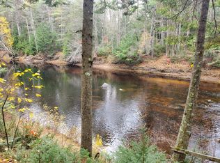 20 Crooked River Rd, Oxford, ME 04270