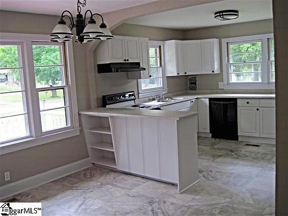 5th image of 110 Fork Shoals Rd