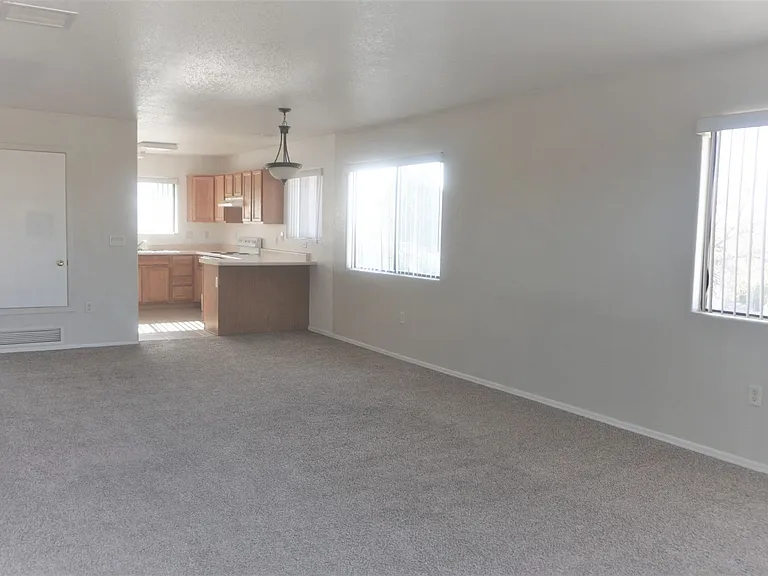 4410 Buena Loma Way #D — Photo 6