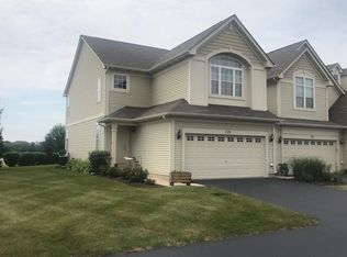 728 Amherst Dr, Sycamore, IL 60178