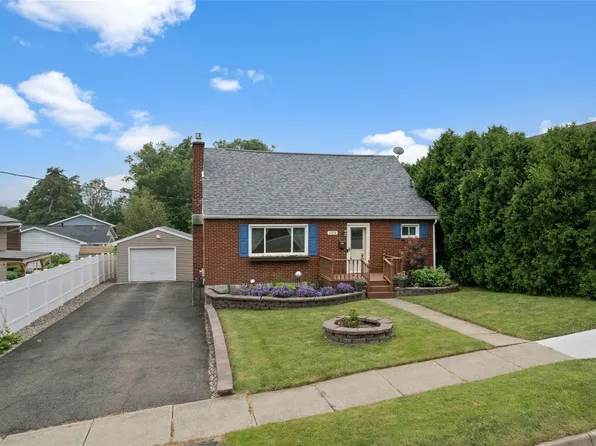 3554 Smith Dr, Endwell, NY 13760